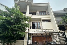 Rumah 3 Lantai 10X20m Siap Huni Permata Buana Cluster Aman dan Rapi