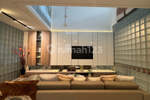 Rumah Mewah Permata Buana 300M2 Furnished