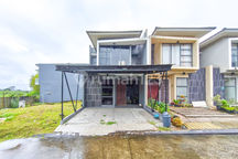 Rumah Strategis 15 Menit ke Gerbang Tol BSD Timur 1 Bebas Banjir J33147