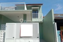 Rumah 2 Lantai SHM Dekat Sentul 15 Menit ke Stasiun Hadap Timur J33985