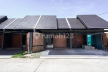 Rumah Strategis di Bekasi Dekat Stasiun dan Rs 3 Kamar bisa KPR J41935