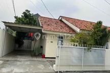 Rumah LT 233 SHM 13 Menit ke Living World Alam Sutera Siap KPR J-37562