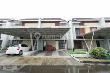 Rumah LT 160 Terawat 11 Menit ke Aeon Mall Jakarta Garden City bisa KPR J42195