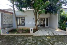 Rumah Asri Terawat 13 Menit ke RS Permata Depok SHM Siap Huni J31771