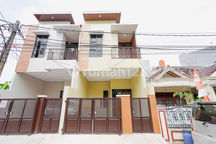 Rumah 2 Lt SHM 10 menit ke Plaza Taman Harapan Baru Dibantu KPR J-35820