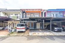 Rumah 2 Lantai SHM 5 Menit ke Rsia Vitalaya 3 Kamar Hadap Selatan J46398