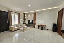 Disewakan Rumah Furnished 2 Lantai di Podomoro Park