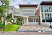 Rumah Mewah Minimalis Imperial Beach, Pakuwon City Furnished