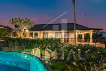 Luxurious 6 Bedrooms With Breathtaking Unblocked Ocean View Villas In Pandawa