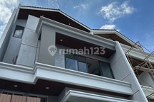 Rumah Baru Minimalis 3 Lantai Di Puri Indah Jalan Lebar Lokasi Tenang