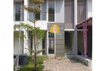 Disewakan rumah 2 lantai di Citra grand , jl Sambiroto Sematang ,Rumah 2 lantai