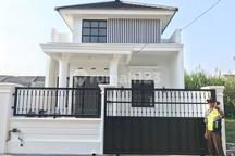 Rumah Siap Huni Pakis Murah Dekat Binus