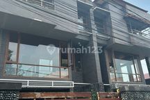 Pejaten Barat Cocok untuk Kantor atau Hunian,2Km ke Pejaten Village Area Parkir Luas