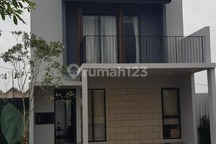 Dijual Rumah Desain Modern 2 Lantai di Cluster Jakarta Garden City, Cakung, Jakarta Timur