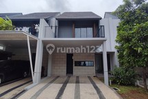 Rumah Premium 2 Lantai - | SHM