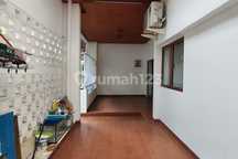 Dijual Rumah Renovasi Siap Huni di Wisteria (007)