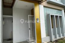 Disewakan Rumah Murah Semi Furnished 2Lantai di Cluster Alamanda Jakarta Garden City Jakarta Timur Siaphuni Minimalis Modern
