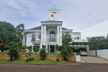 Rumah Bagus Ada Kolam Renang Lingkungan Nyaman Di Bsd 