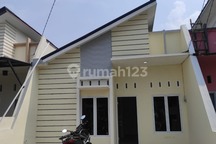 Rumah, 1 Lantai, SHM, bisa Take Over di Depok
