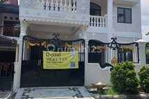 Dijual Rumah Babatan Pratama Wiyung 5 Kamar Tidur Model Classic