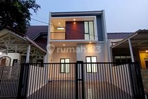 Rumah 2 Carport Idaman 15 menit ke Stasiun Rawa Buntu Bisa KPR J37091