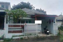 Rumah Strategis 1 Lt 15 Menit ke Terminal Bus Ciparigi Hadap Timur J-30755
