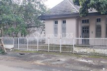 Rumah Strategis Sayap Riau - Cocok Hunian, Kantor, atau Café