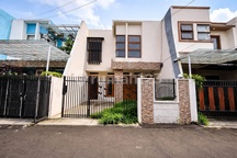 Rumah Cantik dan Siap Huni Rancho Indah Jakarta Selatan