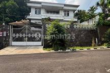 Rumah dalam Komplek Elite Bukit Cinere Indah