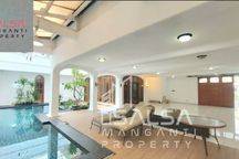 Disewakan Rumah Mewah Fully Furnish Siap Huni Lokasi Area Ambassy Dan Pejabat Dan Kedutaan Dan Harga Rp.1.2 M An Area Menteng Jakarta Pusat