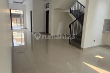 Dijual Rumah Baru di Meruya Selatan 5X25 Kavling Dki