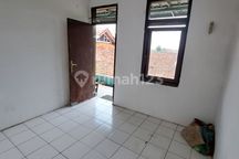 BUTUH KONTRAKAN AMAN BERSIH DIKOTA BOGOR DEKAT KEMANA-MANA SGT STRATEGIS Rumah di Jln.Mqyjen ishak Djuarsa kota Bogor Bagus