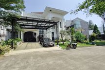 RUMAH MODERN CLASSIC DENGAN FULL FURNISH DI SENTUL CITY, BOGOR