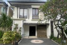 Villa Mewah Siap Huni Lokasi Strategis Dewi Sri, Kuta