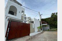 Villa Mewah Melang Bali Bergaya Modern Mediterania Bangunan Baru