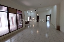 Lokasi Terbaik, Huk, Samping Taman, Lingkungan Tenang