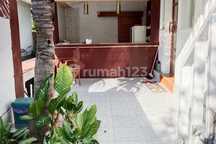 Dikontrakan Rumah Halaman Luas Lokasi Lingkungan Villa Banjar Singaraja Buleleng Bali
