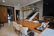 Rumah Mewah Siap Huni di Batununggal, Sayap Buah Batu Bandung