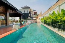 Luxury Villa 4br Bonus Rumah 3br Close To The Beach Near Karma Kandara, Ungasan 