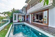 Villa Ubud 3BR with Ricefield View and A Private Swimming Pool