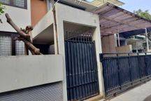 Rumah msh siàp huni 2 lnt lebar 9m Aman tidak bnjr