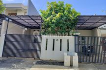 Rumah 1.5 lnt lbr 8m Bisa kntr atàu kost2 an di Jln pulomas barat