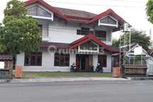 Rumah 2 Lantai di Tengah Jantung Kota Yogyakarta Kotabaru