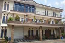 Rumah Sekelas Villa Suasana Asri Di Mertoyudan Magelang