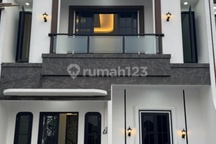 Rumah Modern Di Jagakarsa, Jakarta Selatan - Siap Huni 