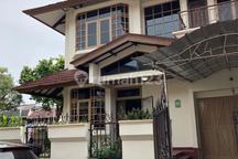 Rumah Hook 2 Lantai Bagus Puri Kencana, Jakarta Barat