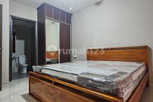 Apartemen 1 Kamar Ada Ruang Tamu dan Kamar Mandi Dalam Full Furnished Puri Indah Dekat Puri Mansion