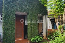 Rumah Bagus Unfurnished SHM di Cinere, Depok