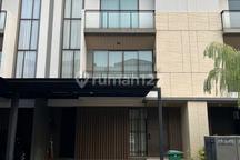 Rumah Cantik 3 Lantai Siap Huni Surat SHM di The Zora Bsd City Tangerang