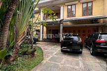 Rumah Mewah 550 Meter di Jl. Bonang Menteng Jakarta